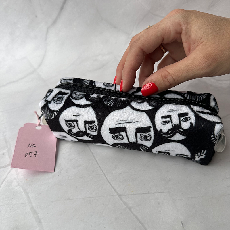 Väska i väskan - Pennfodral , #057